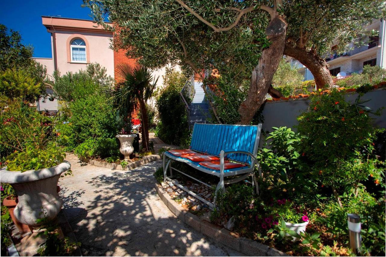 Apartamento Villla Brigitte Tučepi Exterior foto