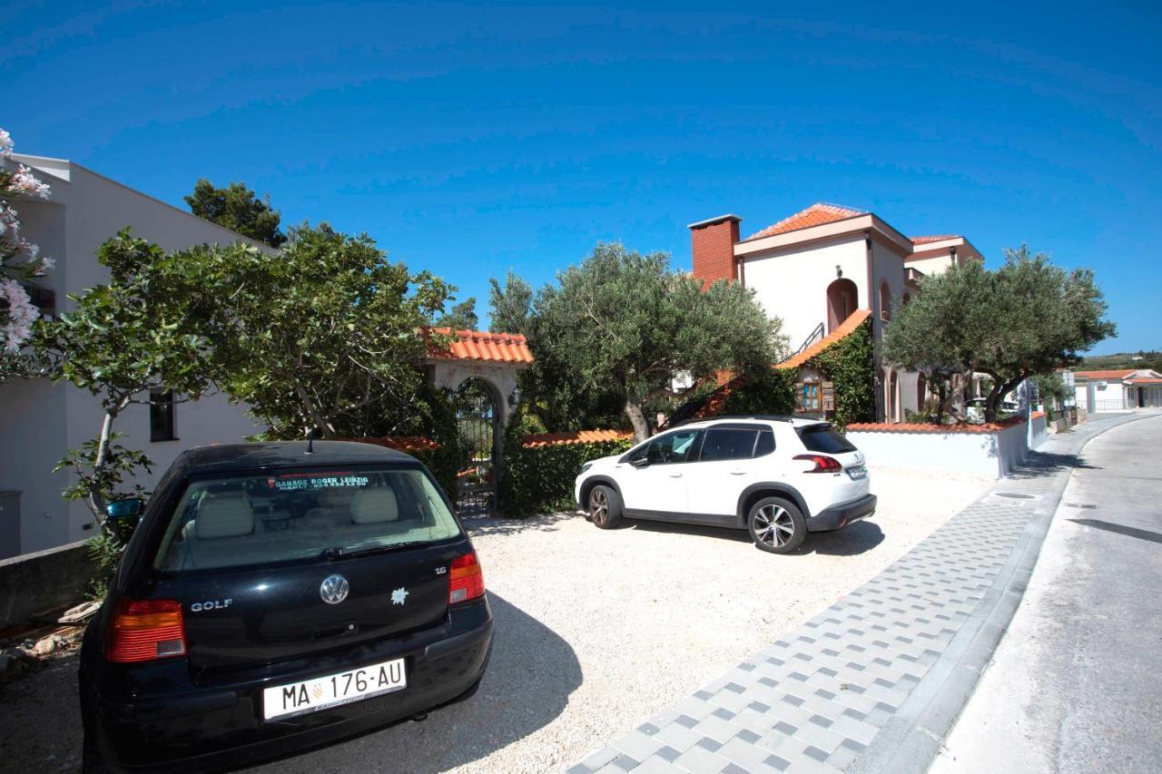 Apartamento Villla Brigitte Tučepi Exterior foto
