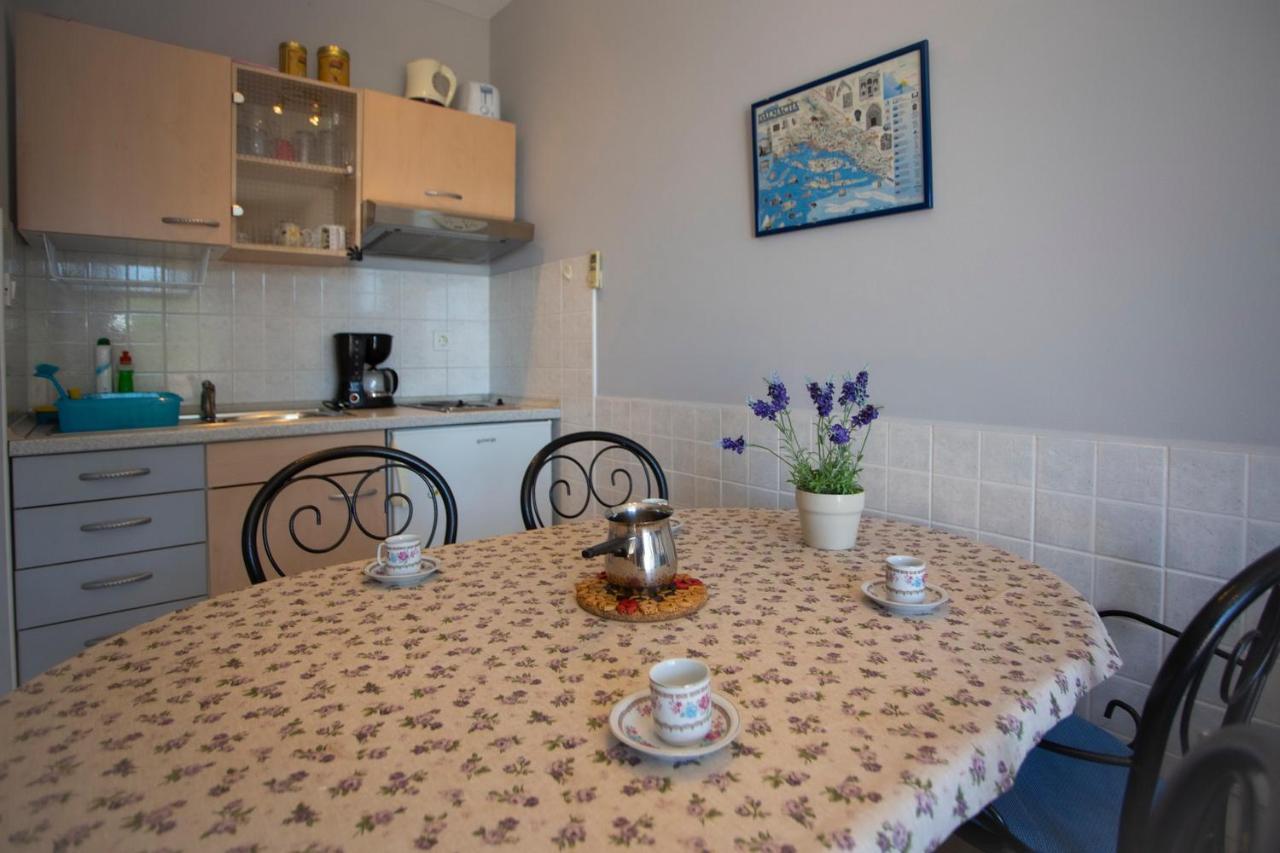 Apartamento Villla Brigitte Tučepi Exterior foto